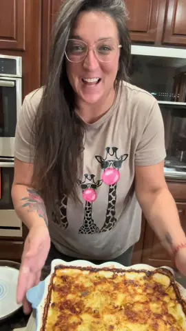 Picked up some fresh leeks today and I’m finally giving them a try! 🌱 Thinking of starting with a cozy potato + leek casserole 🥔✨ but I’d love to know—who here loves cooking with leeks? Do you have a go-to recipe or favorite way to bring out their flavor? Soup, quiche, pasta, anything—I’m here for all the foodie inspo! 😋#potatoes #leeks #casserole #newrecipe 