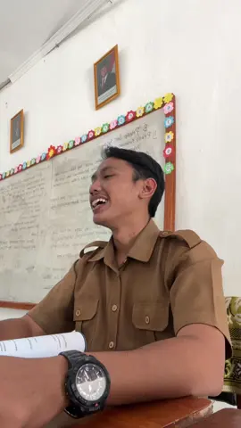 ketika punya kesabaran setipis kumis di iris-iris😩 #guru #sekolah #gurumuda #fyppppppppppppppppppppppp #meme 