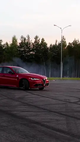 #alfaromeogiulia #qv #quadrifoglio 