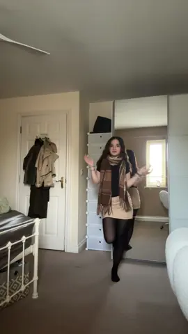#autumnoutfits #foryoupage #sixthformoutfits #fyp 