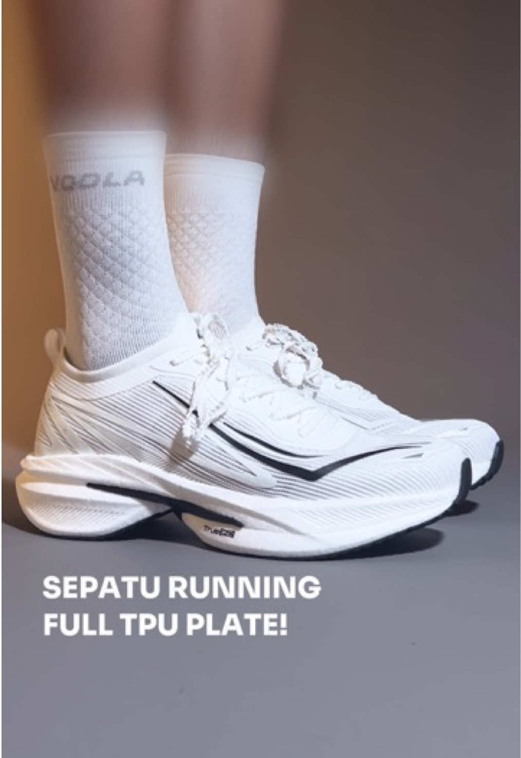 Sepatu Running Voola ForzaGlide Supido punya 3D TPU Plate yang ngecover bagian luar hingga dalam, buat energy return lo makin maksimal! Checkout sekarang di keranjang kuning karena akan ada PAYDAY SALE! #payday #paydaysale #paydaypromo #Voola #ForzaGlide 