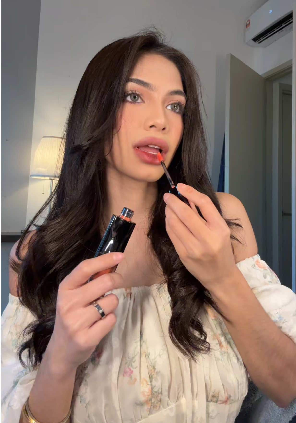 No sugar on my tongue, just a pop of stain 💋 #timephoria #lipstain #timephorialipstain #timephoria 