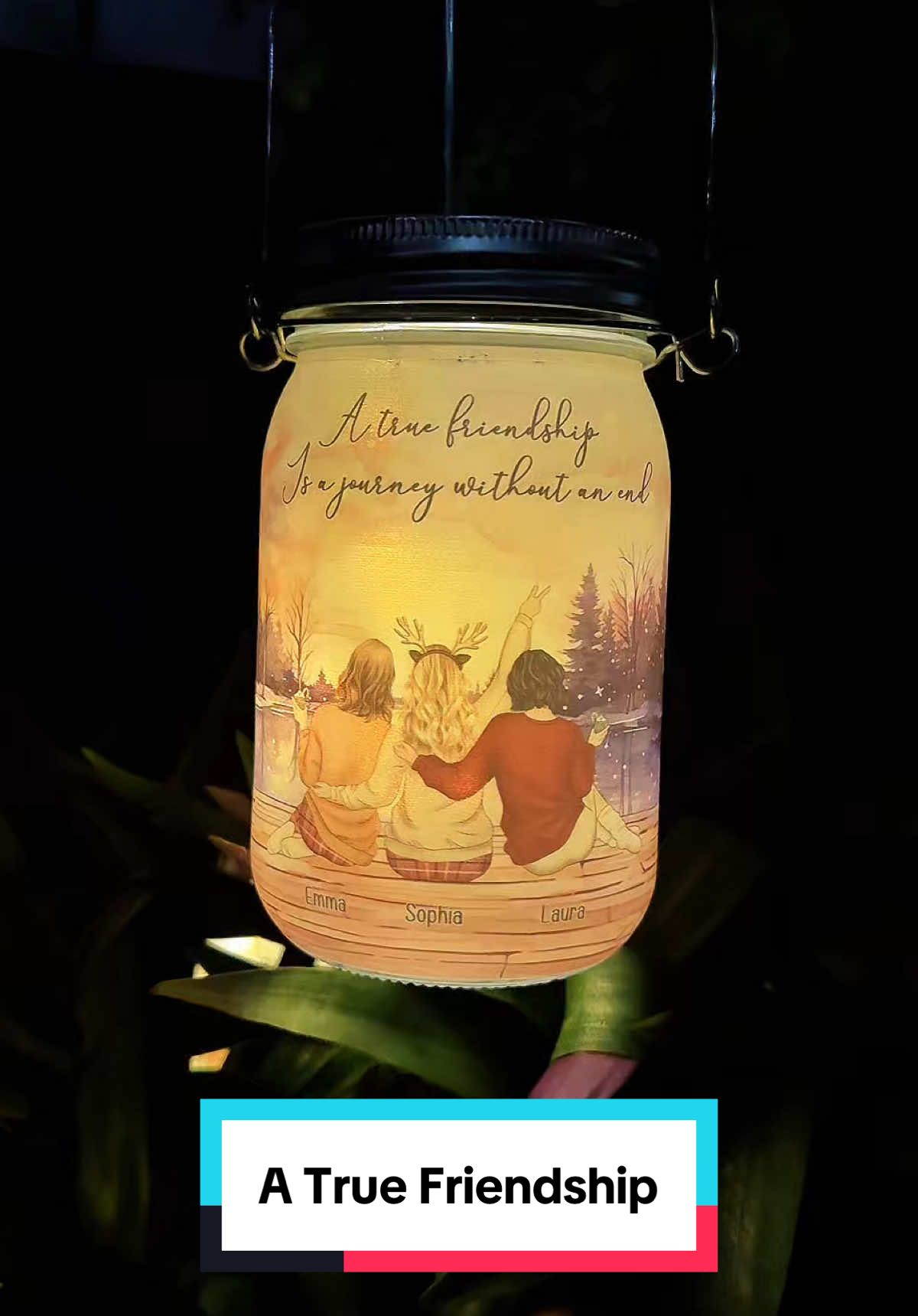 Ever wonder how you get through the week? It’s your work bestie. This is for them 🤞👯‍♀️ #macorner #solarmasonjarlights #besties #friendshipgoals