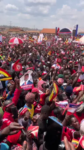 Dr hilderman performing #nzigomedia #allpoliticalprisionerinuganda 