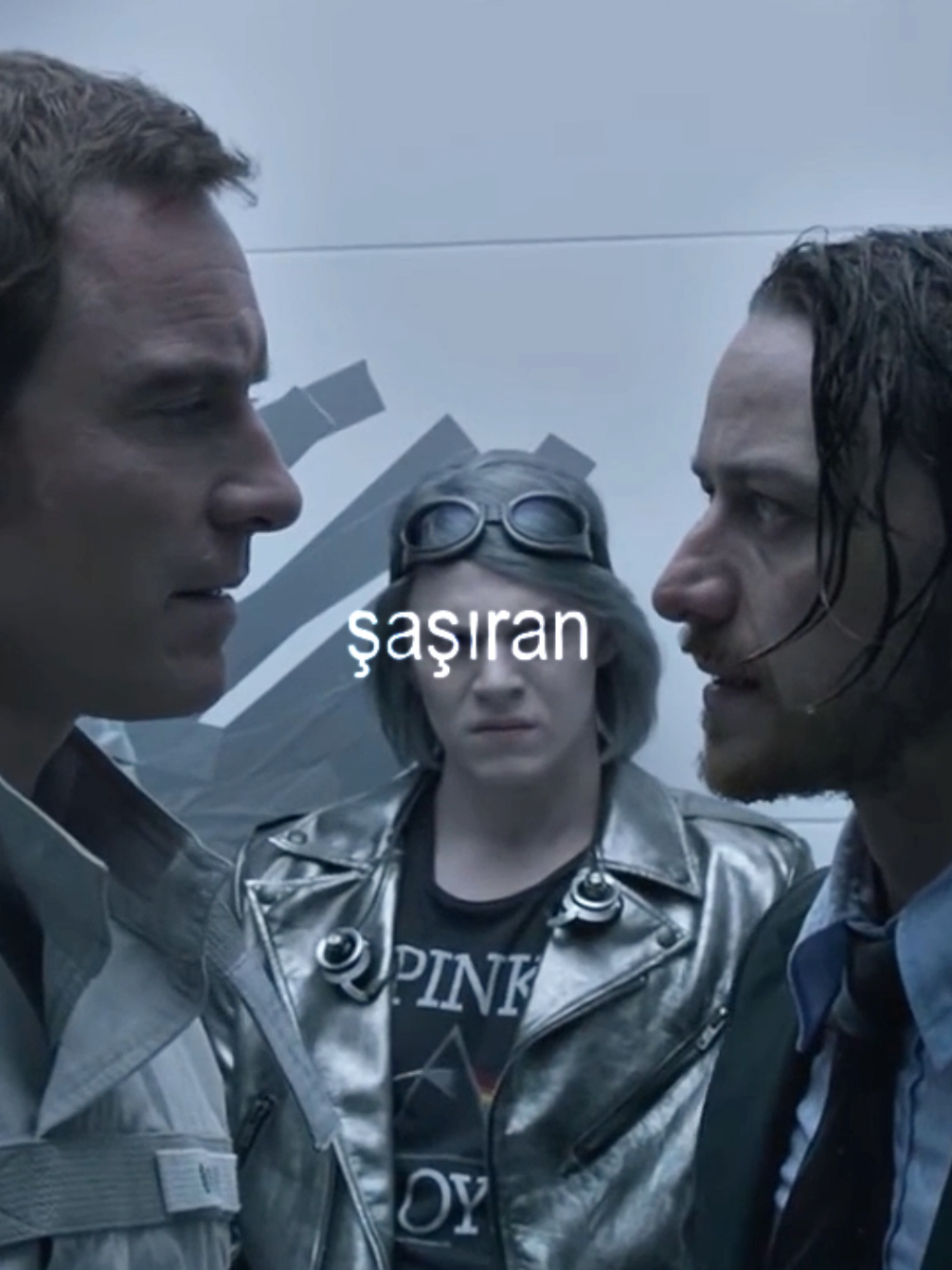 şaşıran sen mi yoksa ben miyim bilemedim 😭😭 umarım başka bu şarkıya cherik editi yapan yokturr 😭🙏🏻 #charlesxavier #eriklehnsherr #cherik #xmenedit #fypage 