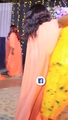 Sanduku la mama kwa mwanae nyie hii familia ina upendo bana sisi wenyewe tunafanya kazi huku tunaenjoy 🙌🙌🙌🙏🙏🙏 📸🎥: 0656943545 #mkola_pictures #lengo_letu_kutimiza_ndoto_nasio_mashindano #tanzaniantiktok🇹🇿 #zanzibar🇹🇿 #chombokwahewa 