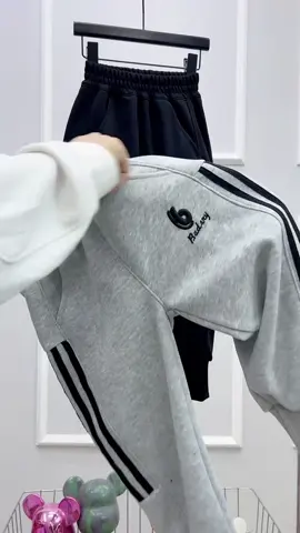 Quần nỉ cotton sọc thể thao cho bé