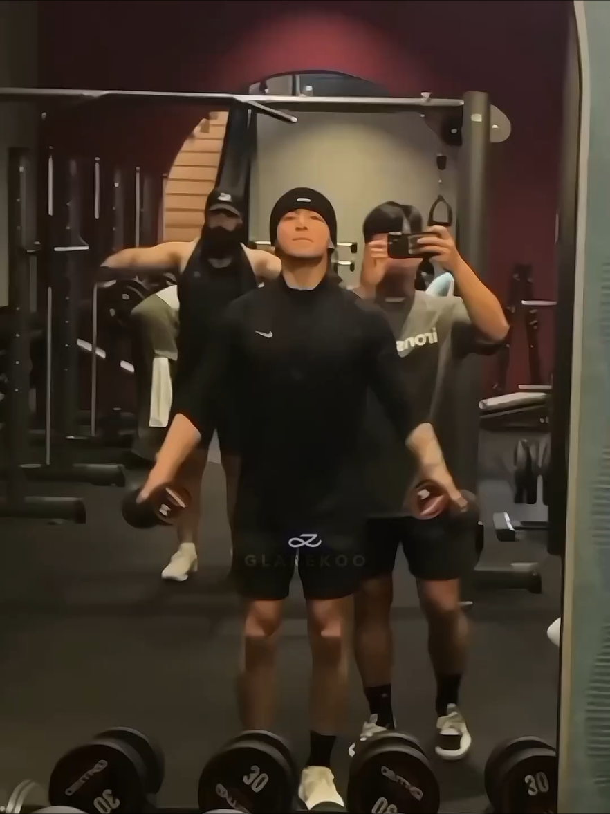 #jungkook SLIM SIDE?!