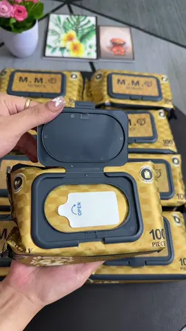 Thùng 10 Gói Khăn Ướt moimoi luxyry 100 tờ 1 bịch không mùi không cồn 135k miễn ship #phuonggiadung7 #xuhuong #khanuot #khanuotmomioi #khanuotkhongmui 