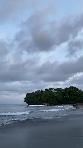 #pantaipangandaran #pangandaran #batukaras #batukarasbeachpangandaran 