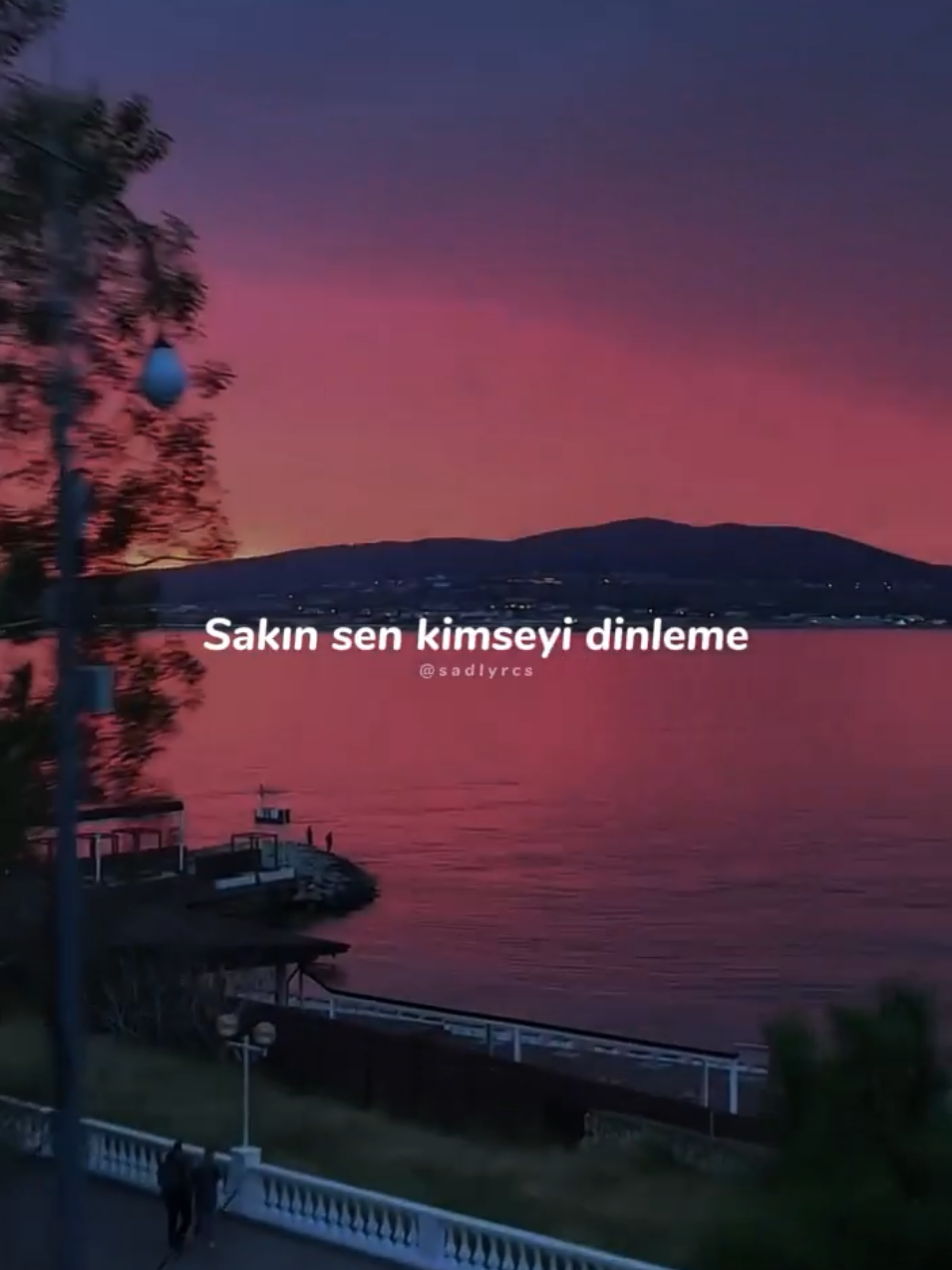 sakın sen kimseyi dinleme..#sadliyricss #lyrics #ilyasyalçıntaş #olurolur #bwkpp 