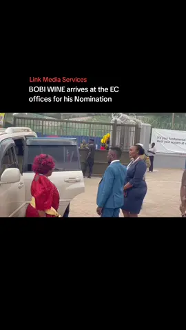 KYAGULANYI NOMINATED FOR 2026 PRESIDENTIAL RACE National Unity Platform leader Robert Kyagulanyi has arrived at the Electoral Commission offices in Lweza and been nominated to contest in the 2026 presidential elections. He becomes the third aspirant cleared today, after Forum for Democratic Change’s Nathan Nandala Mafabi and Alliance for National Transformation’s Mugisha Muntu. The nominations follow a tense start to the two-day exercise, with some aspirants and their supporters accusing the Commission of delays in issuing clearance certificates. So far, six candidates have been nominated, including President Yoweri Museveni, Conservative Party’s John Elton Mabirizi, and National Peasants Party’s Robert Kasibante. #ugelections2026 #LinkMediaServices #LinkUpdate