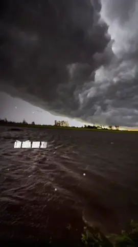 Trời đổ cơn mưa thương duyên mình hai đứa …🥹🥹🥹 #tramcamxuc💔 #nhactamtrang #tamtrangbuon #fyp 