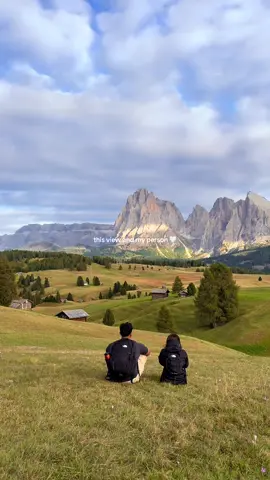 Sitting here for hours with my person #italy #Hiking #mountains #dolomites 