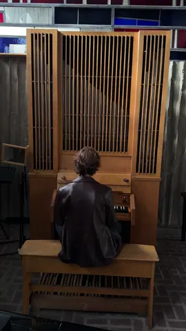 12:51 on a pipe organ at an empty brutalist church in Germany? Why not  #thestrokes #pipeorgan #brutalistchurch 