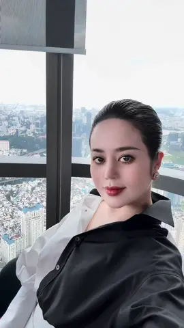 Người có rồi thì không trân trọng , người không có thì mãi ước ao. Đúng là thứ không thuộc về mình luôn là thứ mình trân quý nhất.