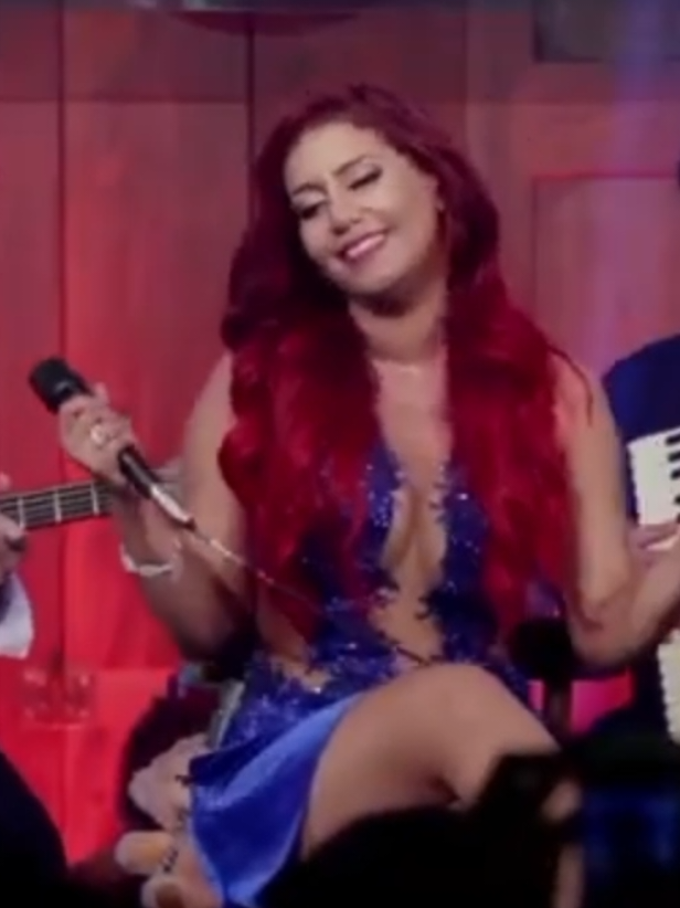 Música Linda 💕 Cabeça Quente - Priscila Senna  #tbtdamusa #musa #priscilasenna #brega #musica 