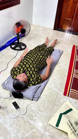 Thảm Ngải Cứu Đông Y ADORA | Chườm Nóng, Sưởi Ấm, Hỗ Trợ Đau Nhức Xương Khớp, Mỏi Vai Gáy Đệm Sưởi Ngải Cứu Giúp Massage thư giãn mùa đông, đả thông kinh mạch rất tốt cho sức khoẻ#thamngaicuudongy #thamngaicuutrunghoa #huongtichcuc74 #huongchiase74 