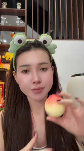 Tẩy da chết môi 