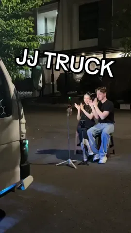 Sorry ya paket kalian telat dateng 🙏🏻 #cicimasbule #velocity #pacarbule #jj #coupletrend 