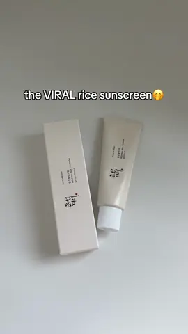the VIRAL beauty of joseon relief sun: rice + probiotic sunscreen!  SPF 50+ PA++++ 🤍Made with rice extract (for hydration and antioxidant) 🤍 For Dry Skin 🤍 Dewy and bright finishing 🤍 Non sticky sunscreen 🤍 No white cast  use my codes💗 yesstyle: XINYING111 olive young // style korea : XINY1NG  @Beauty of Joseon @beautyofjoseon.sg #sunscreen #beautyofjoseon #skincare #nowhitecast #rice 