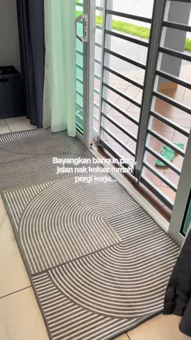Bayangkan korang ada 1 karpet Runner ni, memang WOW lah rumah korang 🫣🤩 #karpetrunner #karpetviral #floormat #karpetmurah #fyp 