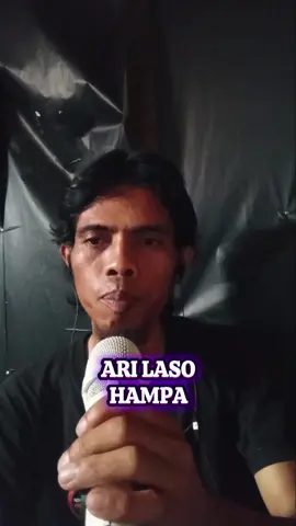Pasti pada tau lagunya Ari Laso yang judulnya Hampa kan? Hampa  #karaoke #arilaso #hampa #laguviral #fyp 