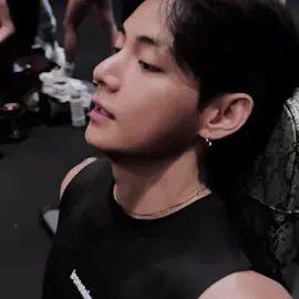 all these clipsss guyss we are being so well fed😋 #kimtaehyung #taehyung #bts #edit #fyp 