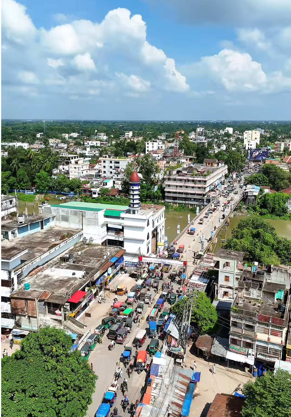 এই শহরের রাস্তায় হাঁটলেই মনে পড়ে ফেলে আসা দিনগুলো, নওগাঁ📍 #viral #foryou #Naogaon @TikTok @TikTok Bangladesh 