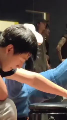 ท่านี้จริงหรอหรือว่าซนตามประสา 😬😬 #jacksonwang #jacksonwang王嘉爾 #แจ็คสันหวัง #got7 #passionjackson