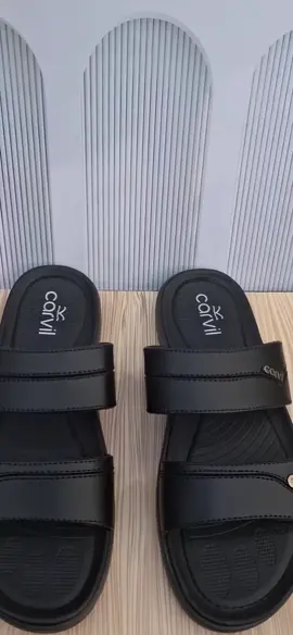 Carvil sandal kulit yg cocok dipakai pria yang ingin tampil percaya diri  dengan gaya elegan dalam kegiatan sehari hari 👈 Miliki sekarang 👈info pembelian dikeranjang klik produknya #sandalpria #sandalkulit #sandalviral #sandalcarvil #fyp 
