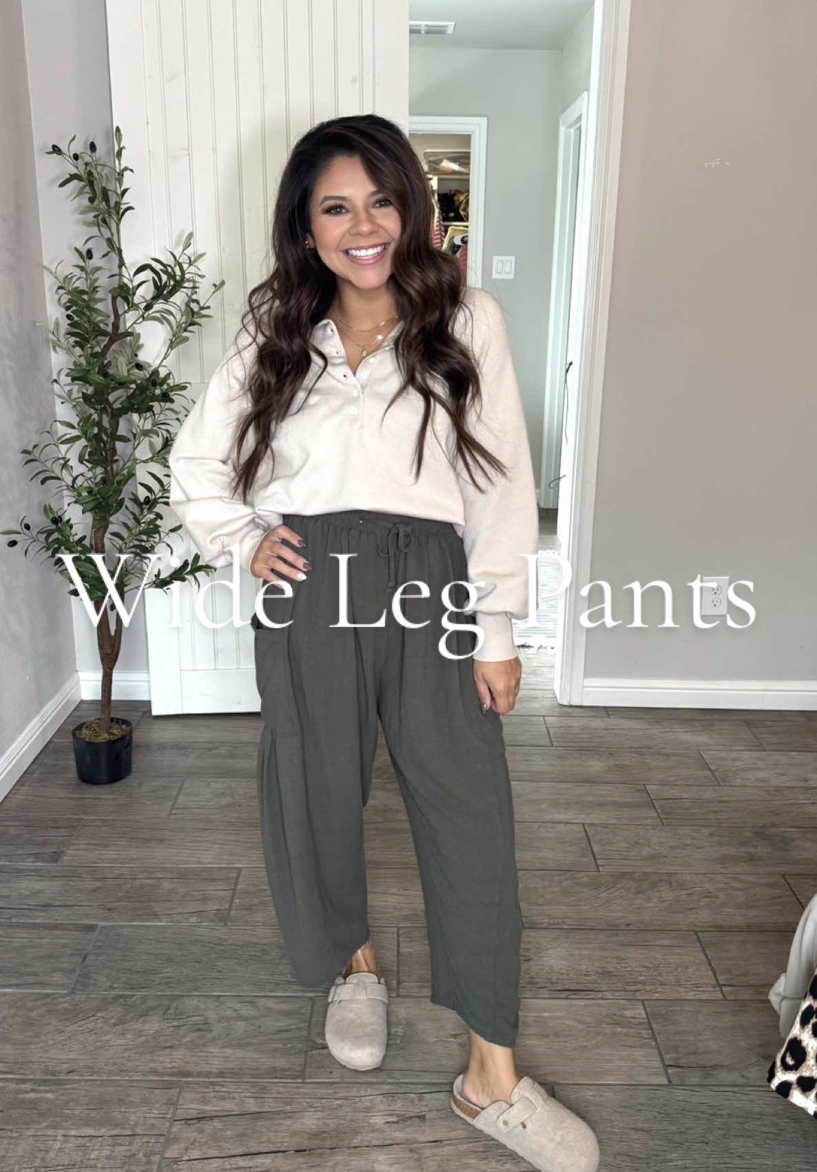 The most comfortable pants I’ve ever put on!!!!  #widelegpants #casualoutfits #falloutfits #linenpants #comfypants 
