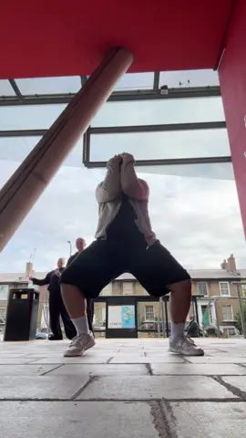 Let the rhythm put you in a trance 😵‍💫 DC: @PARTYOF2 #fyp #dance #partyof2 #london 