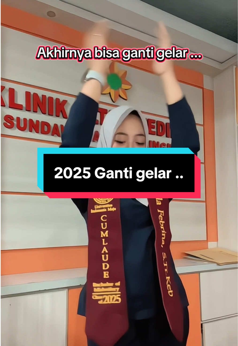 Duluan yaa ..  selendangnya di beliin dokter @Naa Inna makasih dok 🫶🏻 