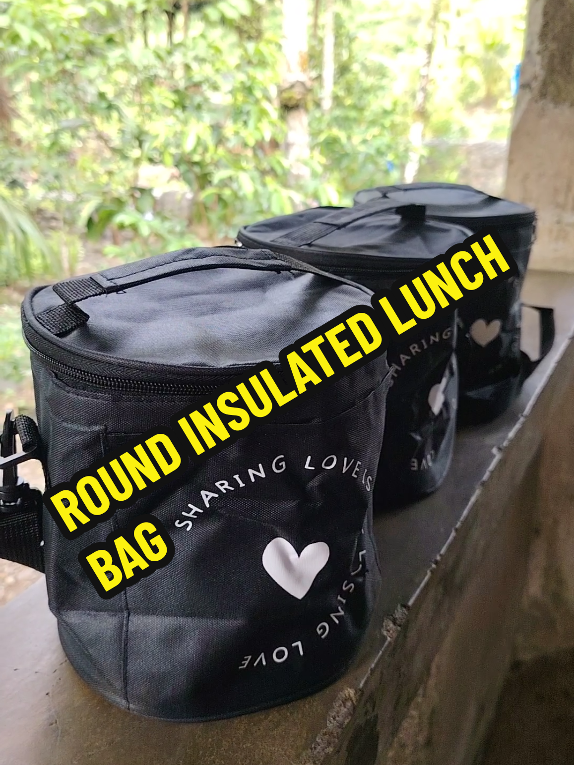 High quality ang dating at ang Ganda rin perfect Para sa laging nag dadala ng pag kain lalot na pasok sa school o sa trabaho 😍 #thermallunchbag #alluminumcarrytotestoragebag #oxfordclothbearlogo #tiktokshop #fypシ゚ 