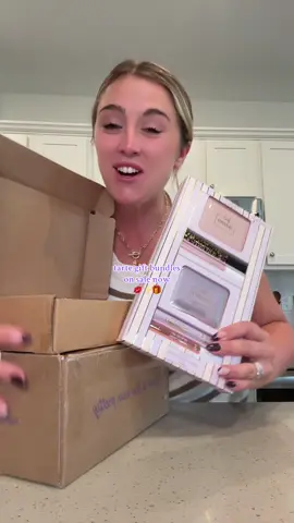 So many amazing tarte bundles are out now ✨ #tarte #tartebundles #giftbundles #giftset #giftsforher 