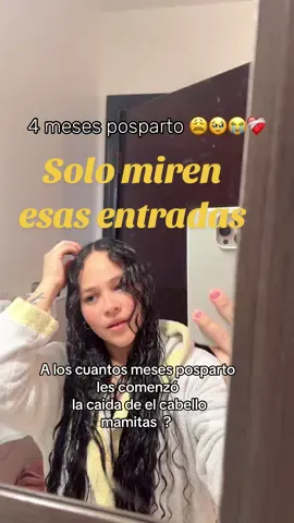 😩La caída del cabello posparto generalmente comienza entre dos y tres meses después del parto . A mi a finales de los 3 meses ya se me estaba caendo solo miren esas entradas 😩😩😭#4mesesposparto  #maternidad #caidacabelloposparto #mamáde3 