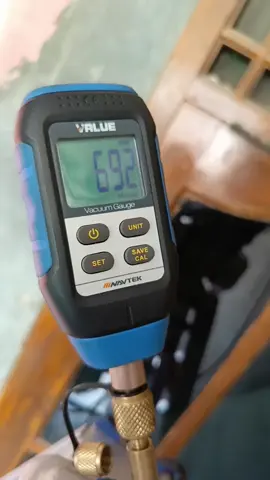 Prose vacum pipa instalasi dan indoor unit. #mahesatechnic  #acrumahan  #spesialistac  #Perbaikandanmaintenance 