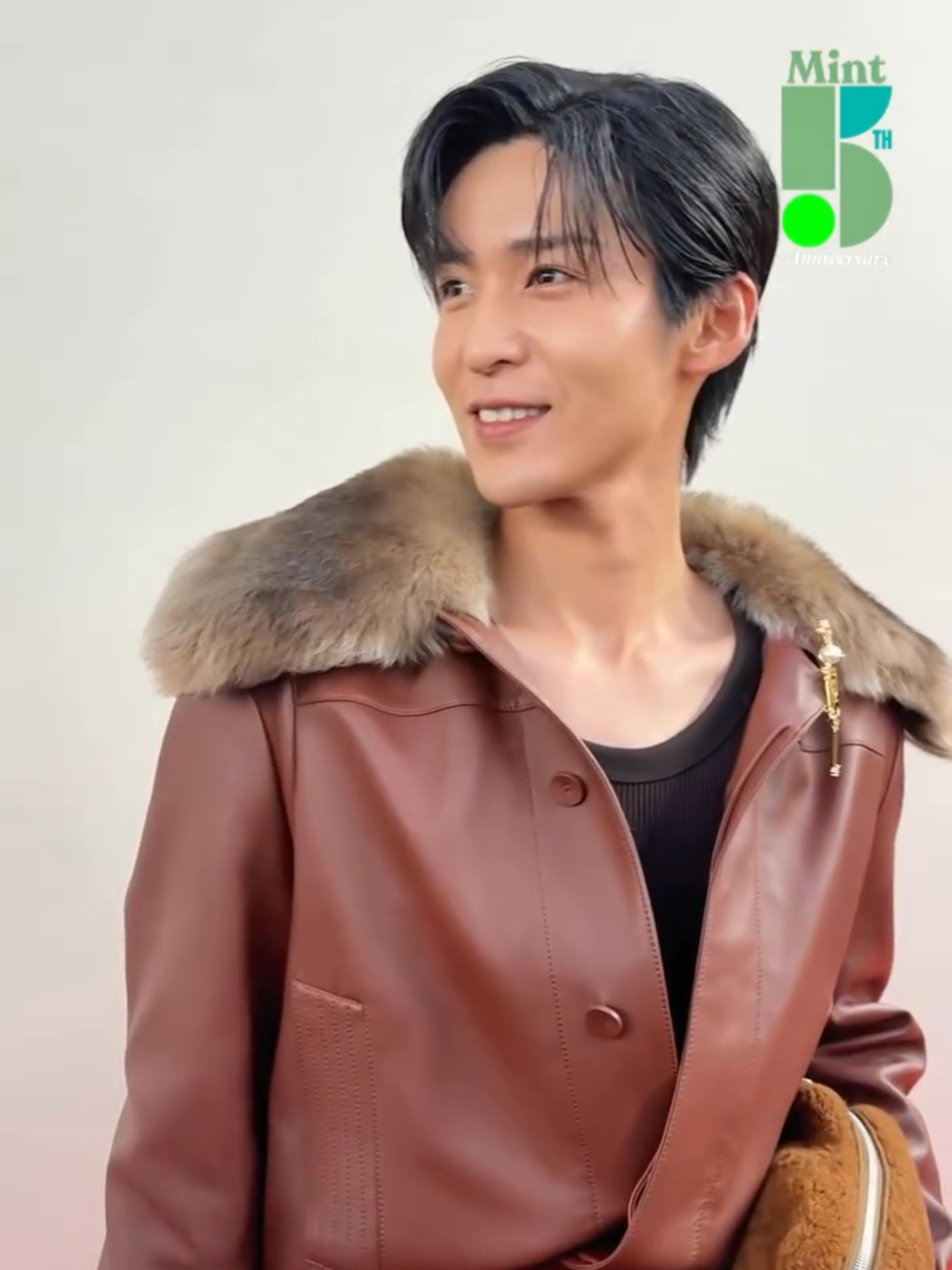 หล่อทุกมุม! #MintReports เสิร์ฟโมเมนต์หล่อของ #RenMeguro วง #SnowMan แบรนด์แอมบาสเดอร์ของ FENDI จัดเต็มลุคหล่อ พร้อมร่วมชมแฟชั่นโชว์ FENDI คอลเล็กชั่น Women’s and Men’s Spring/Summer 2026 ที่จัดขึ้น ณ กรุงมิลาน ประเทศอิตาลี 💚 #目黒蓮 #FendiSS26 #MintMagTH