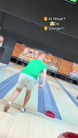 …și tot am luat bătaie 😅#bowling 