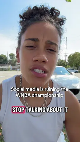 So whose winning tonight. #WNBA #indianafever #fever #cc #yeah