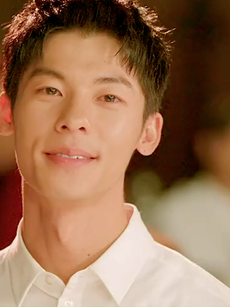 Nếu như anh trưởng thành sớm hơn thì anh sẽ không mất em. ( Song: Xin hãy nói câu xin chào ) #snowcorner #hiynn