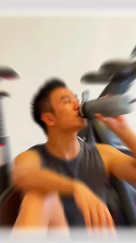 生命在於運動💪🏻💪🏻💪🏻 #健身 #室內跑步