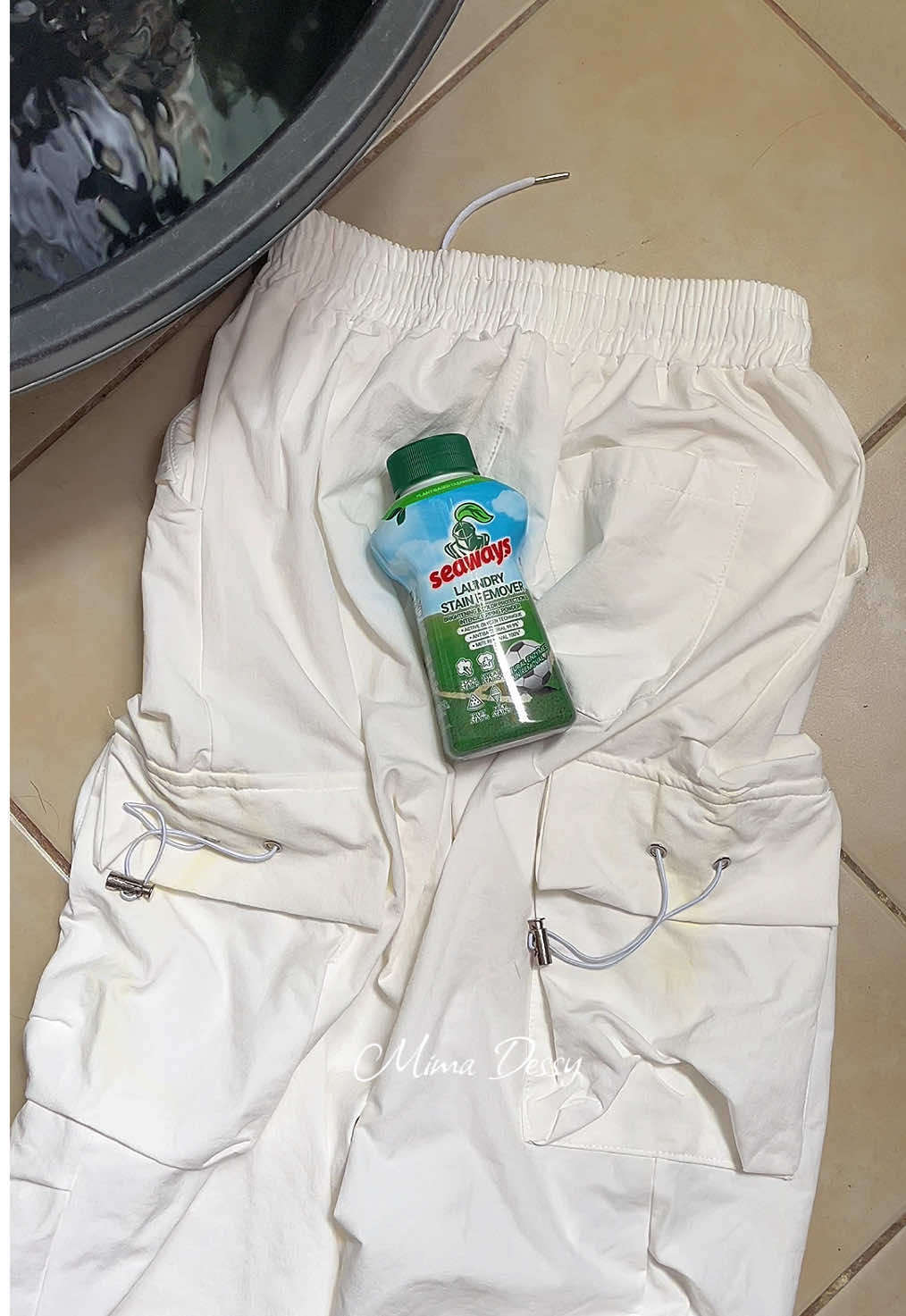 Seaways Laundry Stain Remover Powder (340g), Laundry whitener, Sweat Stains, Oil Stains, Yellow Stains, Long-lasting fragrance, Oxi Action Powder, 2-in-1 Laundry Cleaner, Refresh & Brighten #laundry #laudrystainremover #seawaysstainremover #stainremover #tanggalmansta  Disclaimer The effects depends on how you use this product.
