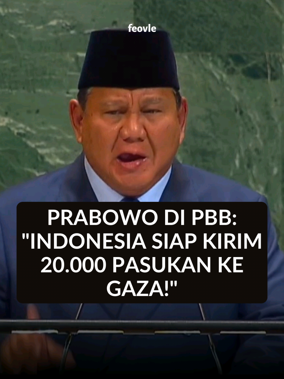 Presiden Indonesia Prabowo Subianto menawarkan pengiriman 20.000 pasukan penjaga perdamaian ke Gaza. Dalam pidatonya di Sidang Majelis Umum PBB, Prabowo menyatakan kesiapan Indonesia untuk mendukung perdamaian secara nyata, bukan hanya lewat kata-kata. Ia menegaskan bahwa Indonesia siap mengerahkan pasukan jika disetujui oleh Dewan Keamanan dan Majelis Umum PBB. Prabowo juga menyampaikan bahwa Indonesia bersedia mengirim pasukan ke wilayah konflik lain seperti Ukraina, Sudan, dan Libya. Usulan ini muncul di tengah seruan internasional, termasuk dari Prancis dan Arab Saudi, untuk mengirim misi sementara ke Gaza guna menjaga stabilitas pasca-perang dan mendukung proses gencatan senjata. Tanggapan lo? #feovle #moots? #fyp #4u #4upage 
