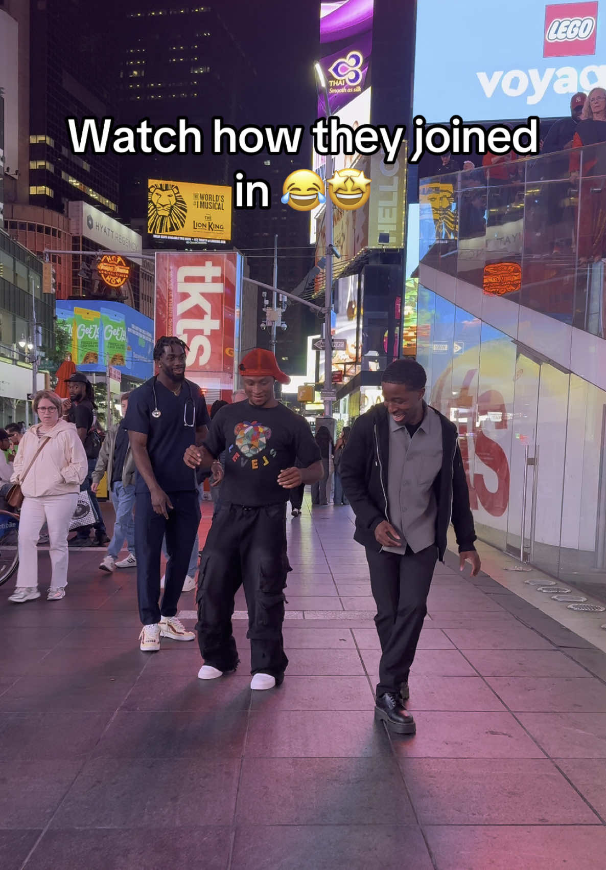 Did they pass the vibe check?😅✅ W/ @Shafar(SJC) @MonDejour  DC: Me 🙋🏾‍♂️ #fyp #trending #dc #weledance #nigeriantiktok🇳🇬 #ghanatiktok🇬🇭 #nyc #timesquare #mannliketj #shafar_sjc #mondejour @Berri Tiga @Lui Cruz ❤️‍🩹 