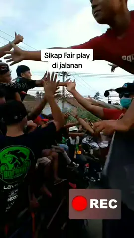 tetap berkawan di luar lapangan @RGM_PRO_Official 😎 @SALONET_REBORN  #fypシ゚ #soundbattle #soundkarnaval #soundhoregjatim