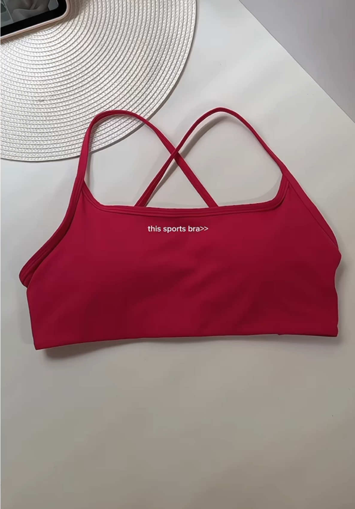 This sports bra that will fit to your back workout!😉 #sportsbra #yogatop #crossbacksportsbra #crisscrossback #pushupbra 