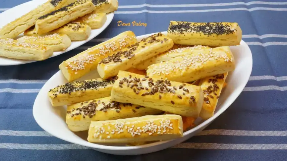 Ingredientele și modul de preparare îl găsiți pe Blog accesând link-ul de la profil la categoria Patiserie.  #retete #patiserie #fyp #timisoara 