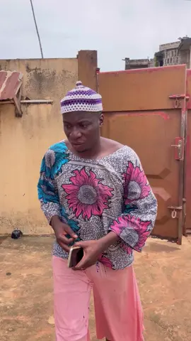 Le gérant de l’auberge  @Xatar🇧🇯🇩🇪  @Atchonkouin le comédien  @sossoumansede  @Anansou Officiel vrai  @Diane Dana  @Sena Duchesse💝❤️‍🩹 